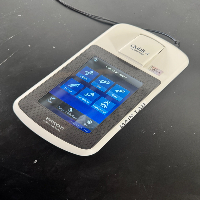 Invitrogen Qubit 4 Fluorometer image 1